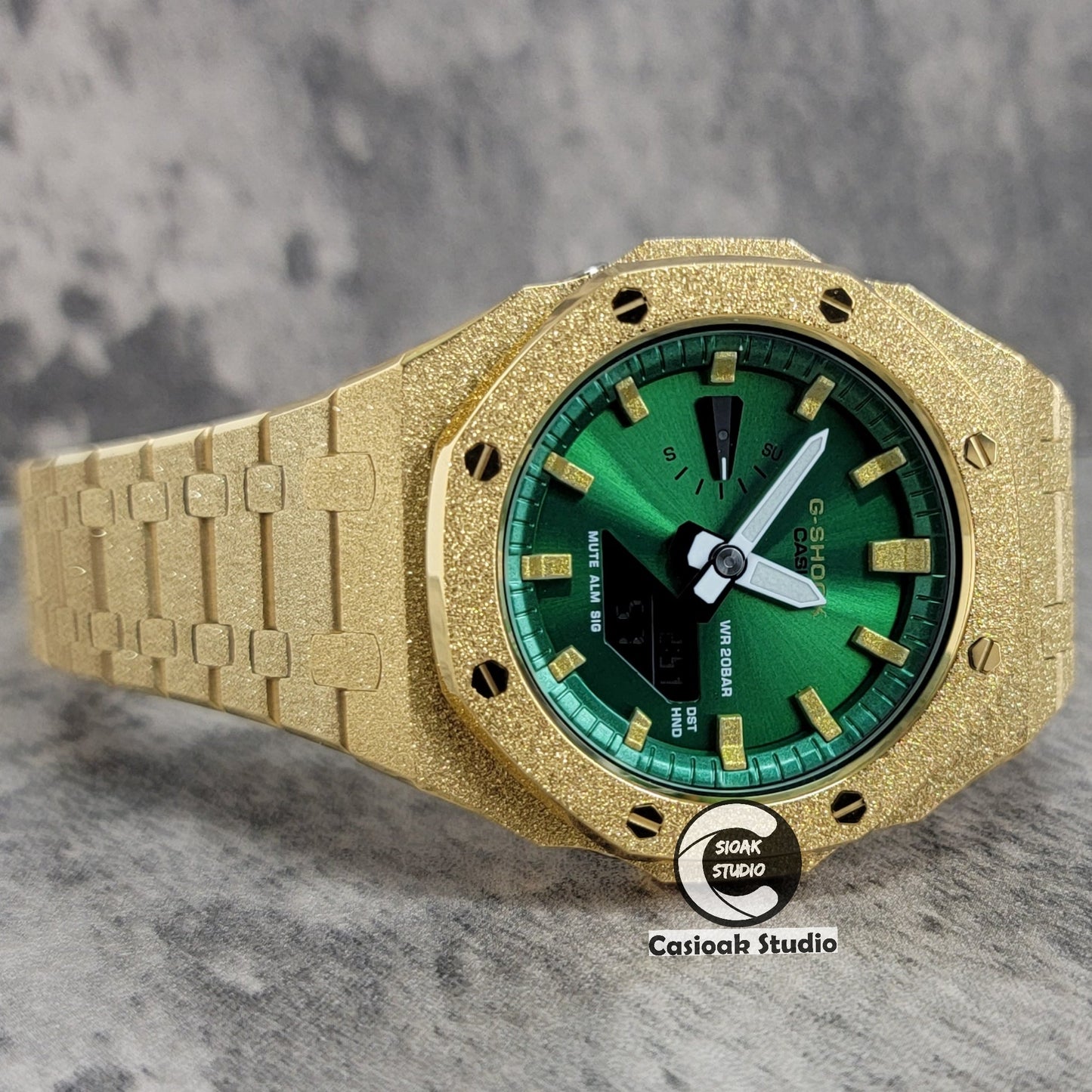 Casioak Mod Watch Frosted Glod Case Metal Strap Green Gold Time Mark Green Dial 44mm- Casioak Mod Casio G-Shock Royal Oak Custom Mens Luxury Watches Ga2100