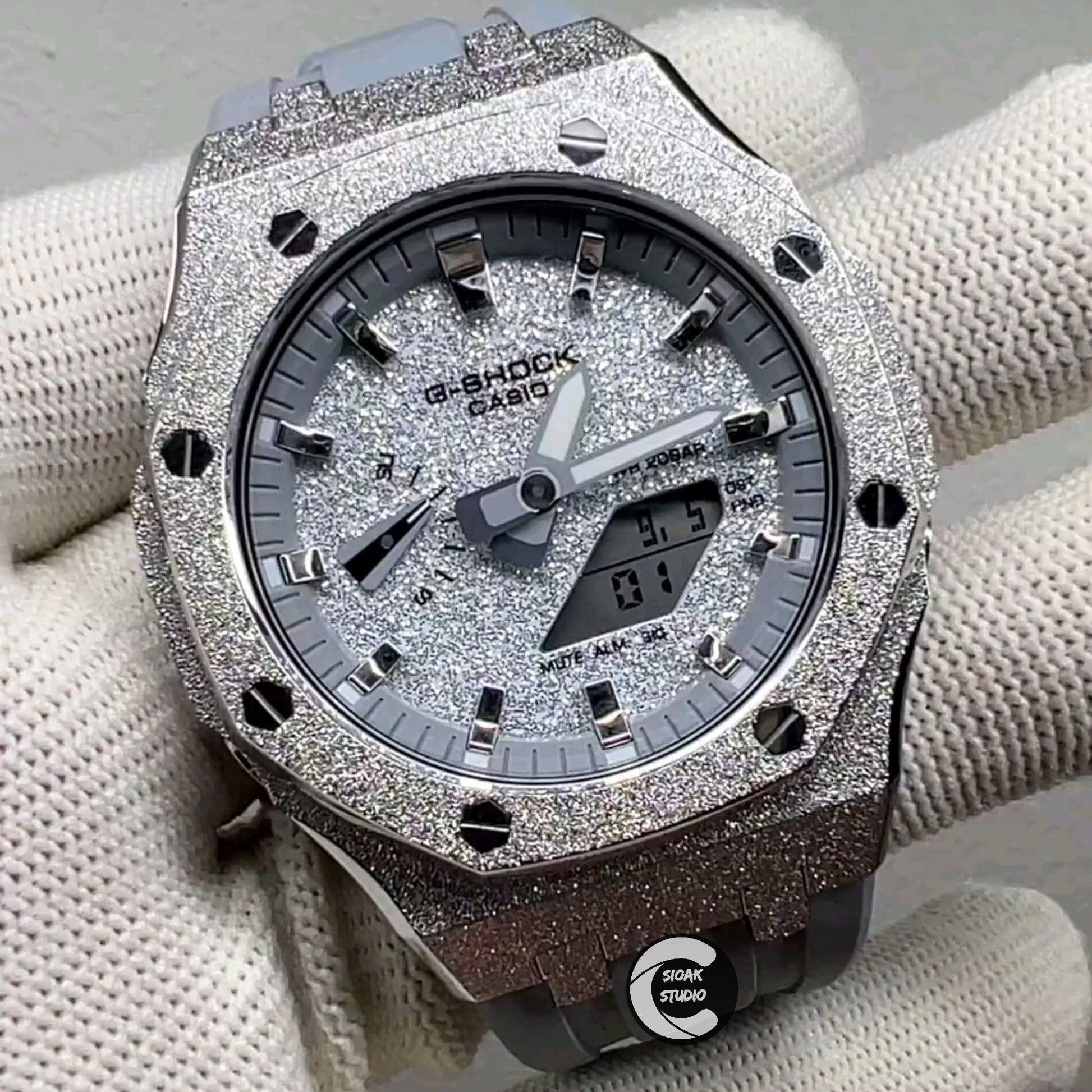 Casioak Mod Watch Frosted Silver Case Grey Strap Grey Silver Time Mark Silver Grey Dial 44mm  Men- Casioak Mod Casio G-Shock Royal Oak Custom Mens Luxury Watches Ga2100