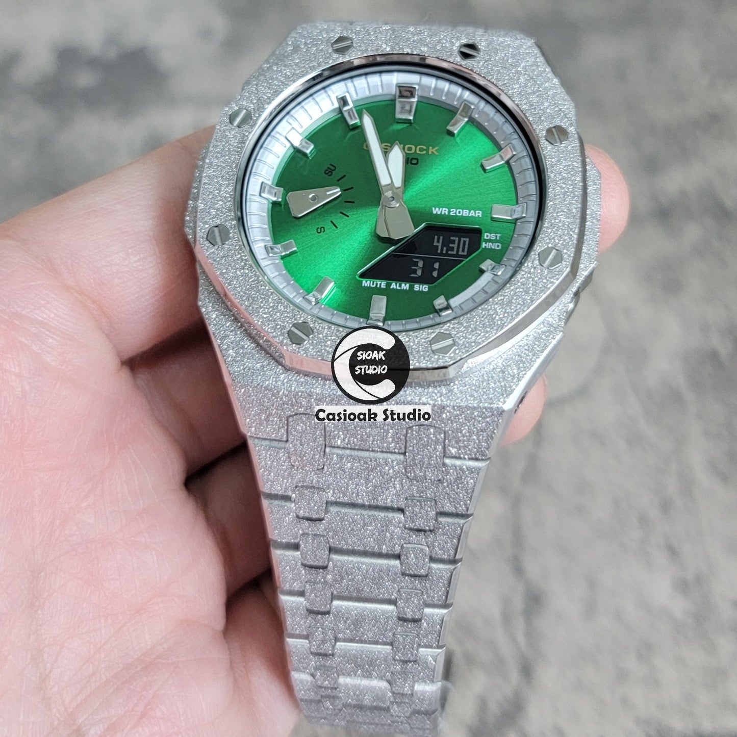 Casioak Mod Watch Frosted Silver Case Metal Strap Silver Time Mark Green Dial 44mm- Casioak Mod Casio G-Shock Royal Oak Custom Mens Luxury Watches Ga2100