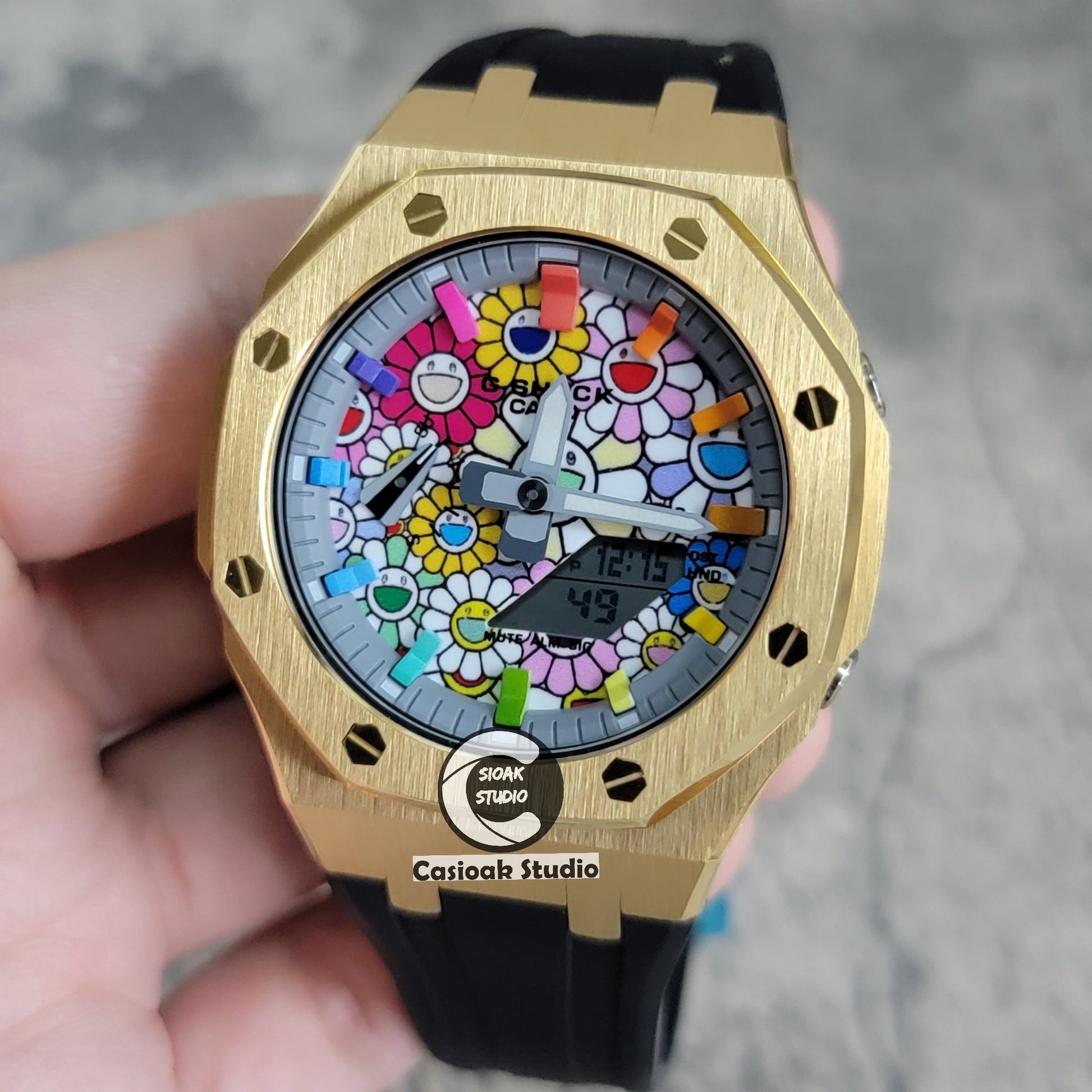 Casioak Mod Watch Gold Case Black Rubber Strap Strap Gray Rainbow Time Mark TAKASHI MURAKAM Dial 44mm- Casioak Mod Casio G-Shock Royal Oak Custom Mens Luxury Watches Ga2100