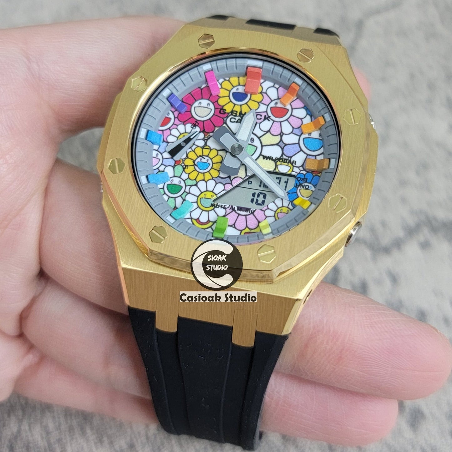 Casioak Mod Watch Gold Case Black Rubber Strap Strap Gray Rainbow Time Mark TAKASHI MURAKAM Dial 44mm- Casioak Mod Casio G-Shock Royal Oak Custom Mens Luxury Watches Ga2100