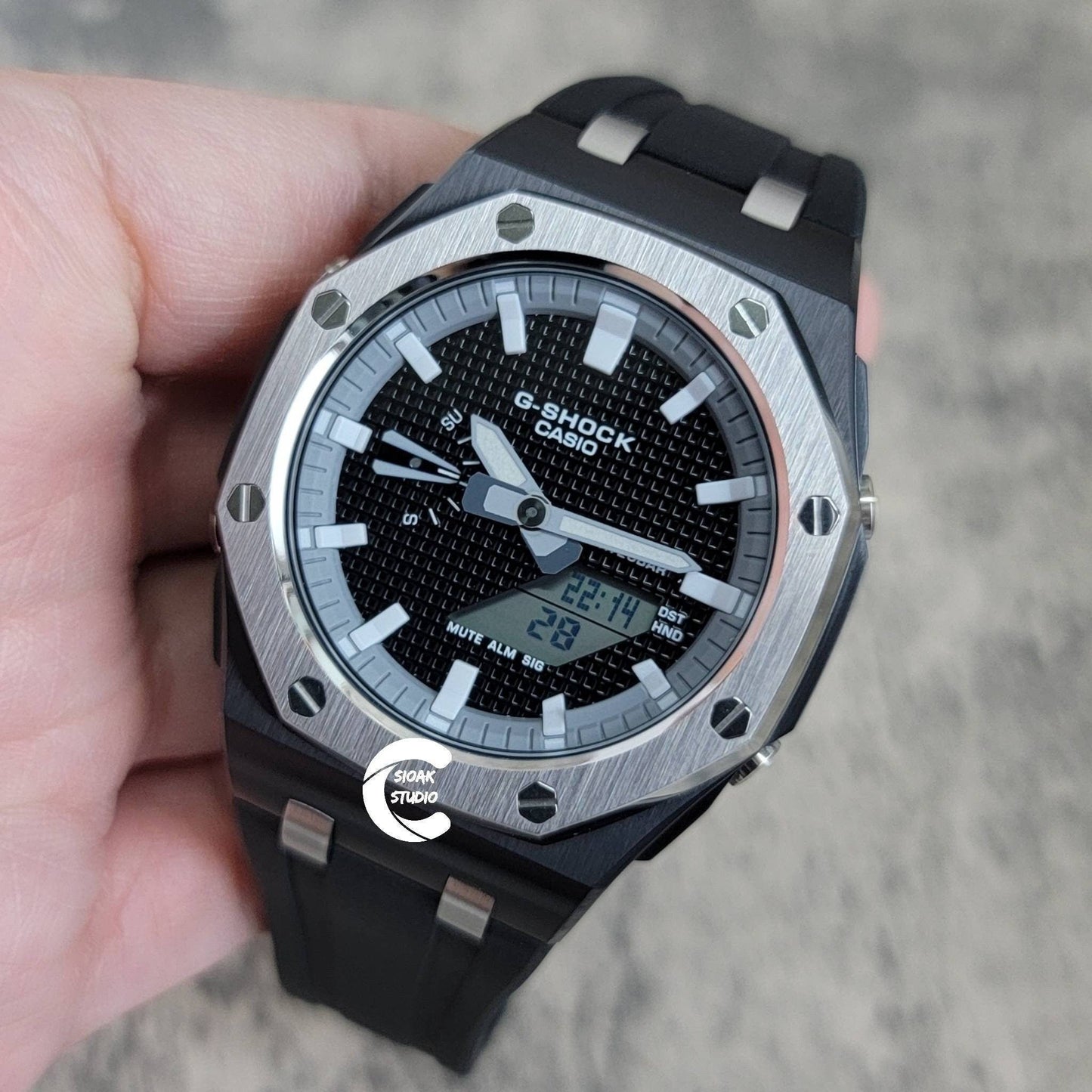 Casioak Mod Watch Offshore Superior Silver Black Case Black Rubber Strap Gray White Time Mark Black Waffle Dial 44mm- Casioak Mod Casio G-Shock Royal Oak Custom Mens Luxury Watches Ga2100